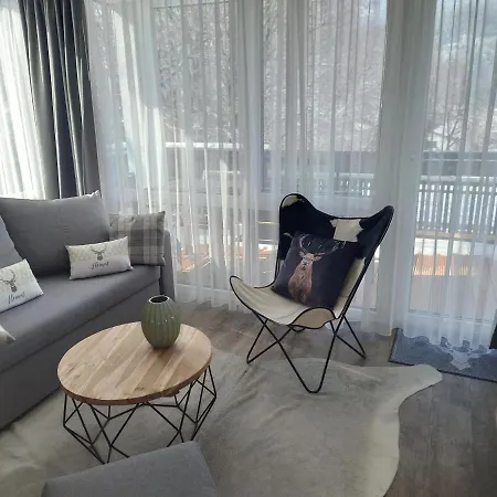 Vip Deluxe 107qm Auf Zwei Etagen 1 Dopplezimmer Eg 1 Doppelzimmer Auf Der Galerie Sowie 2 Badezimmer Und Komplette Kueche Mit Mikrowelle Und Backofen Ideal Fuer 1 Bis 6 Gaeste Direkter Blick Auf Garten Und Bergblick Alles Nur Nicht 0815 * 施利尔塞